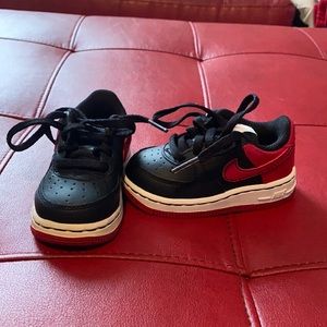 Size 5 Nike sneakers